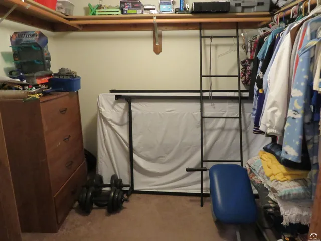 $425,800 | 302 West Cynthia Street, McLouth, KS 66054