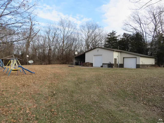 $425,800 | 302 West Cynthia Street, McLouth, KS 66054