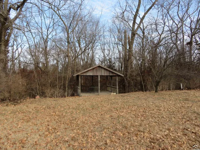 $425,800 | 302 West Cynthia Street, McLouth, KS 66054