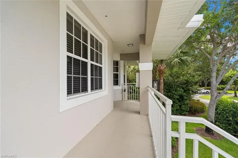a view of livingroom with furniture and windows