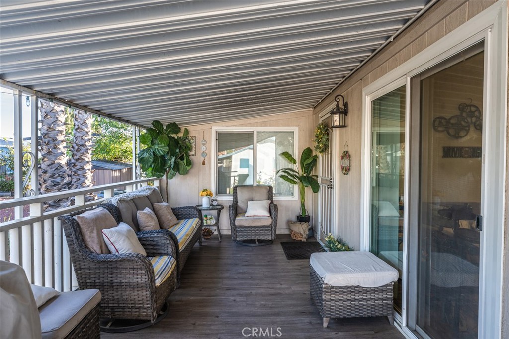 1855 Riverside Ontario, CA 91761 - Photo 4 of 34