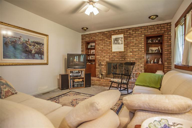 2115 Camelot Road Ann Arbor, MI 48104 - Photo 17 of 36 Photo 17