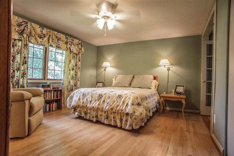 2115 Camelot Road Ann Arbor, MI 48104 - Photo 22 of 36 Photo 23