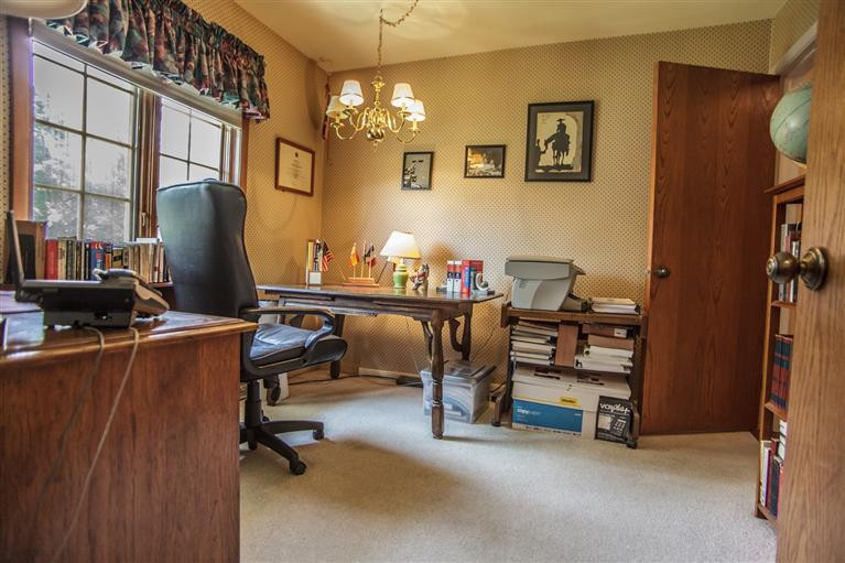 2115 Camelot Road Ann Arbor, MI 48104 - Photo 8 of 36 Photo 8