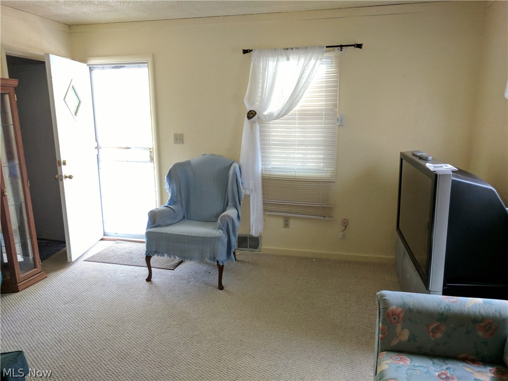 3738 Brainard Road Woodmere, OH 44122 - Photo 3 of 12 Gallery Image 3