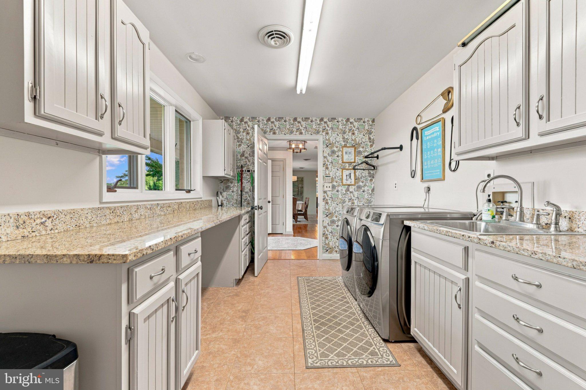 13639 Pleasantville Road Baldwin, MD 21013 - Photo 50 of 69 Main Level Laundry/Mud Room