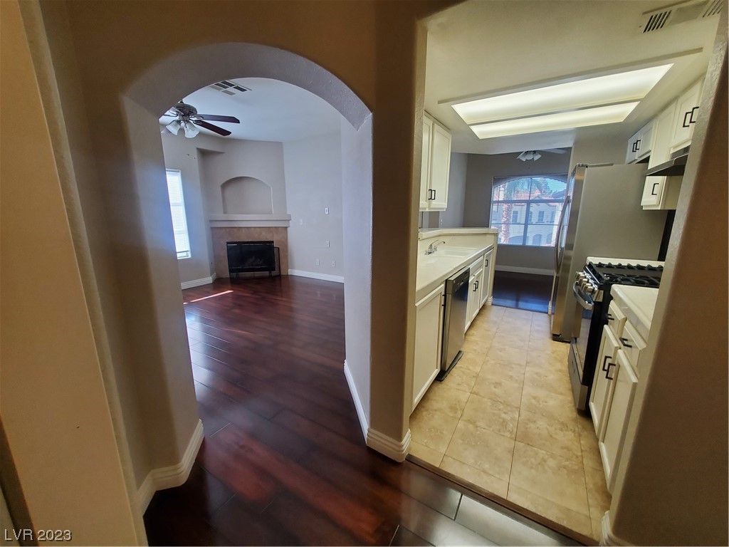 Undisclosed Address Henderson, NV 89074 - Photo 4 of 26