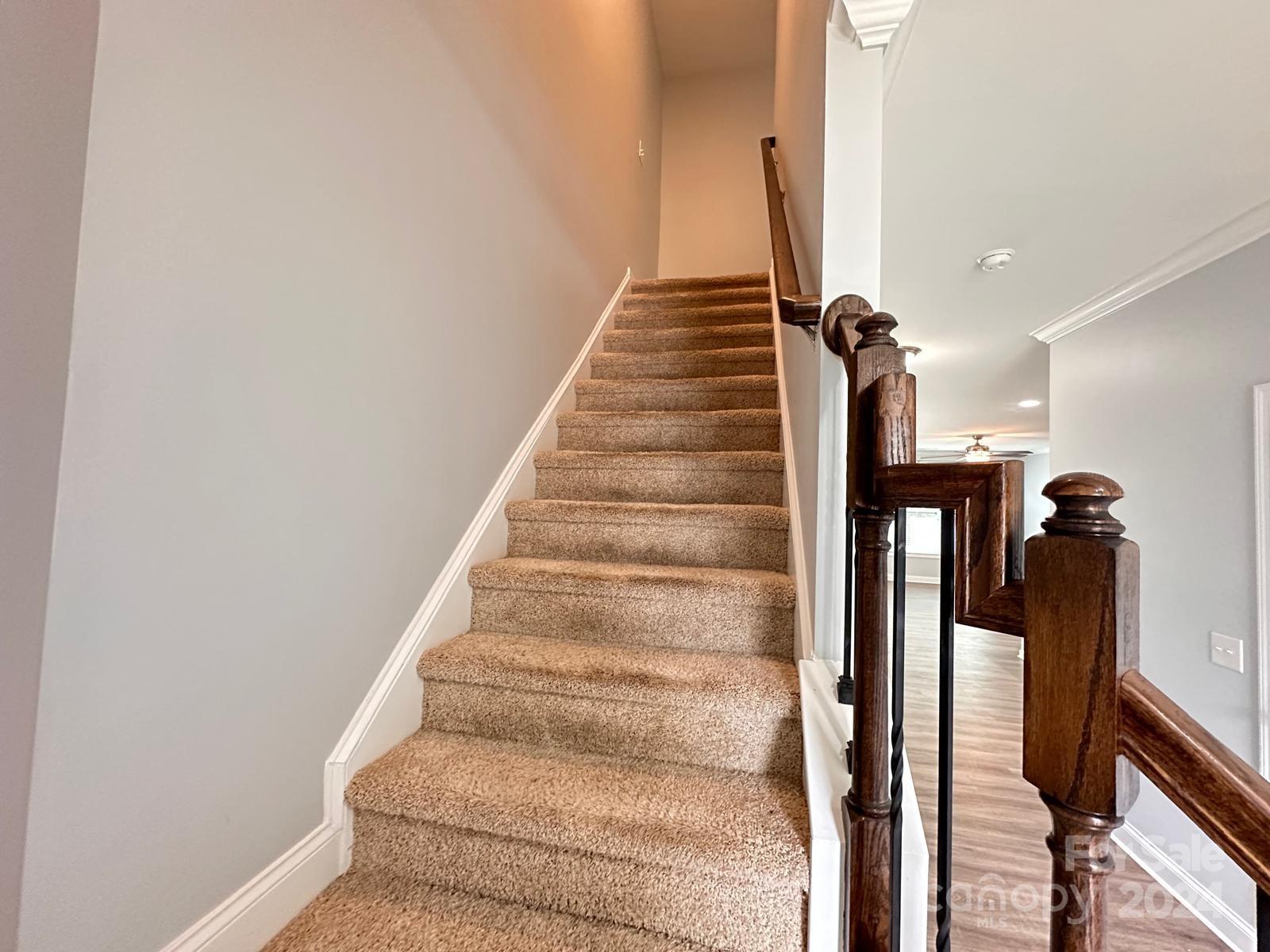 7040 Harris Bay Road Charlotte, NC 28269 - Photo 13 of 27 a view of entryway