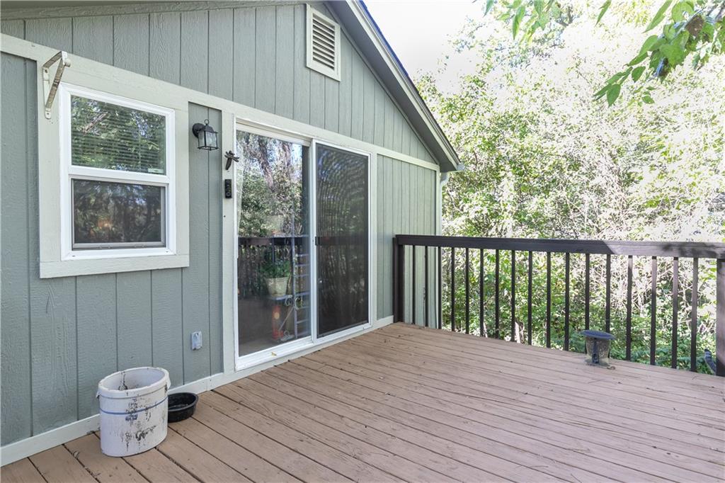 131 North Garfield Street Bonner Springs, KS 66012 - Photo 11 of 47