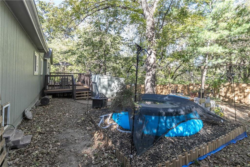 131 North Garfield Street Bonner Springs, KS 66012 - Photo 17 of 47