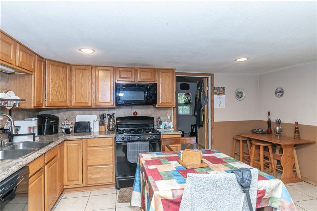 131 North Garfield Street Bonner Springs, KS 66012 - Photo 28 of 47