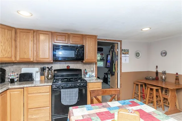 $219,950 | 131 North Garfield Street, Bonner Springs, KS 66012