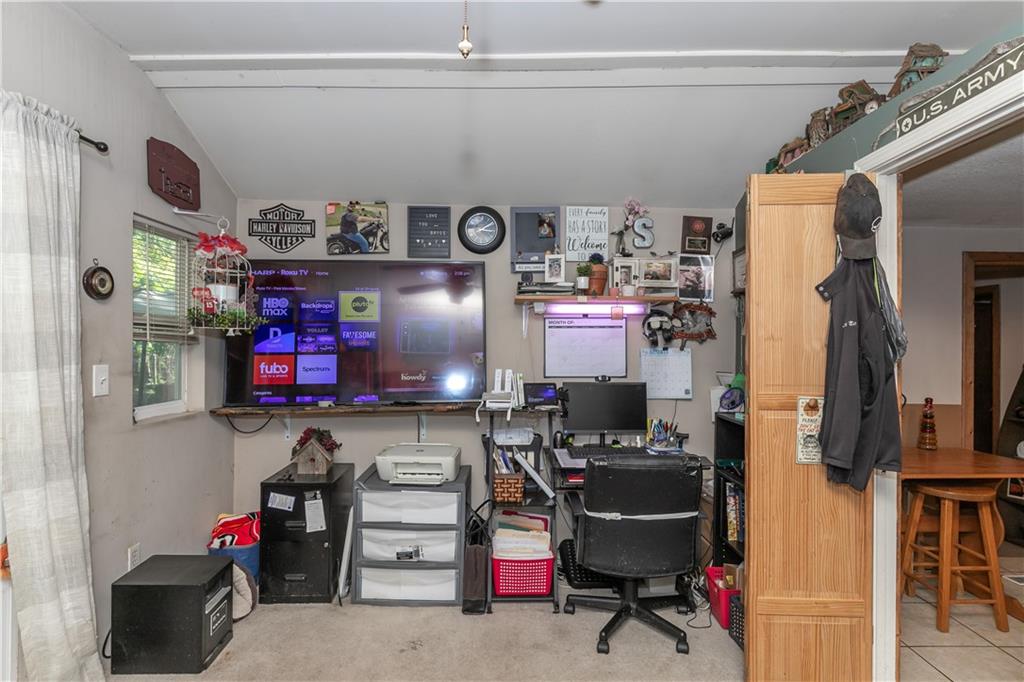 131 North Garfield Street Bonner Springs, KS 66012 - Photo 32 of 47