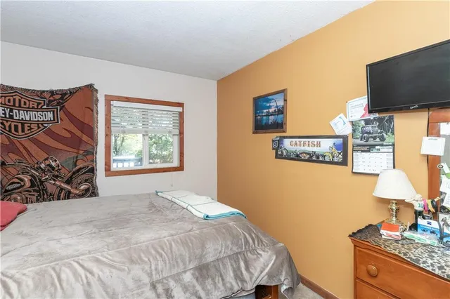 $219,950 | 131 North Garfield Street, Bonner Springs, KS 66012