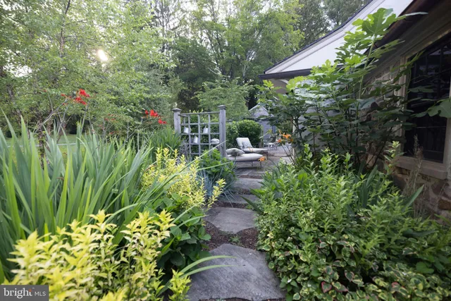 $5,950,000 | 7043 Phillips Mill Road, New Hope, PA 18938