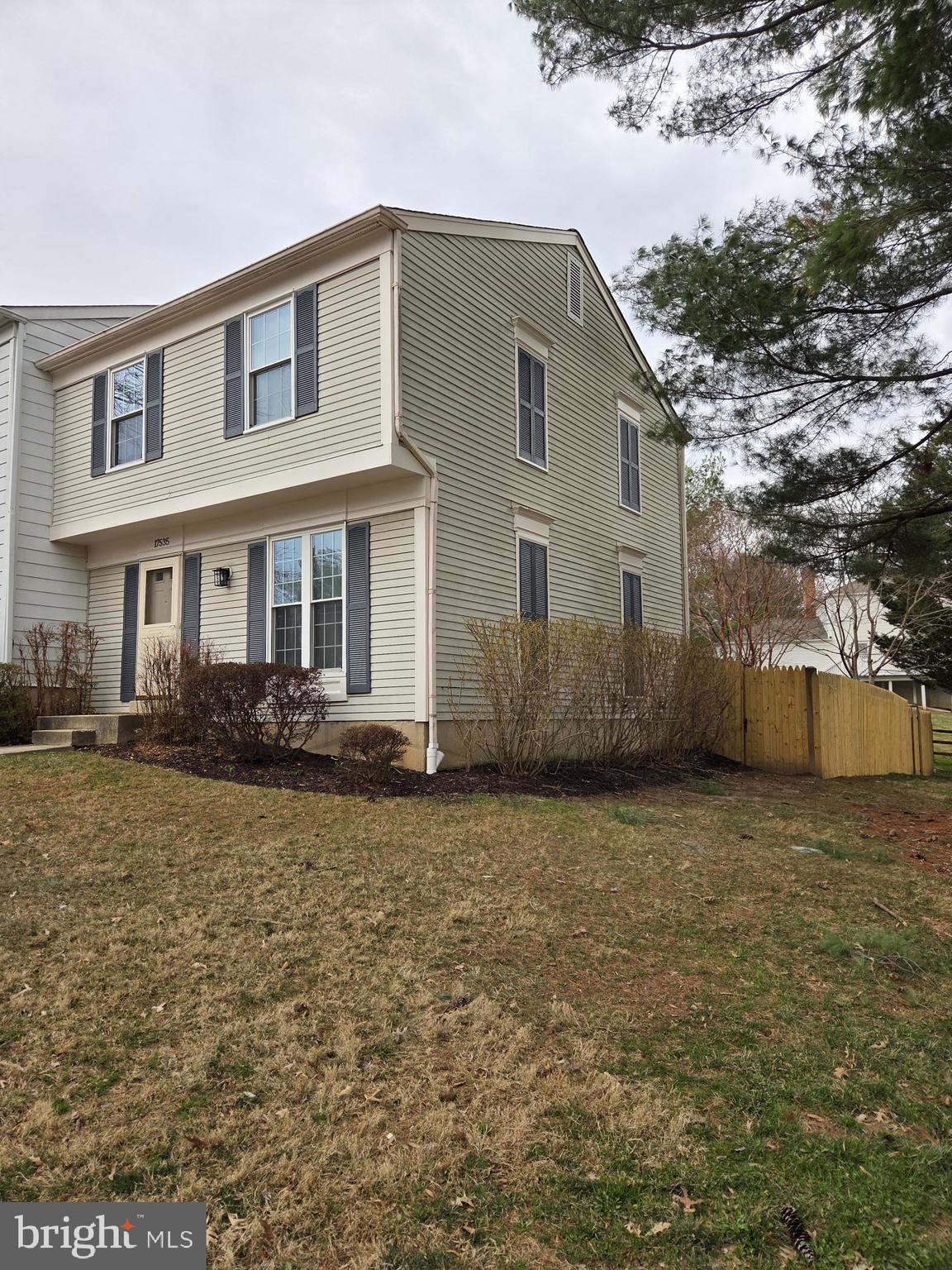 17535 Longview Lane Olney, MD 20832 - Photo 2 of 24