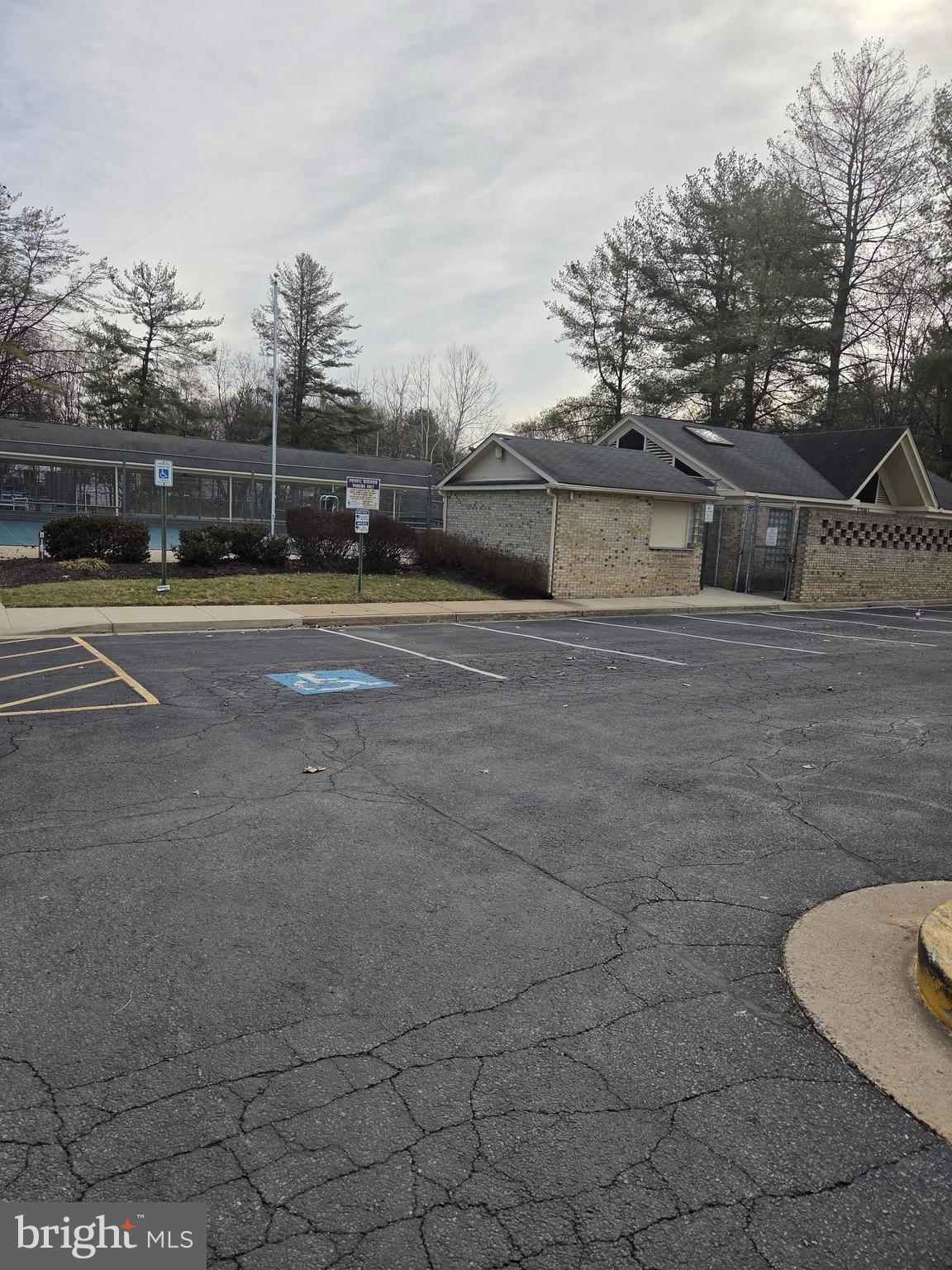 17535 Longview Lane Olney, MD 20832 - Photo 23 of 24 Pool center