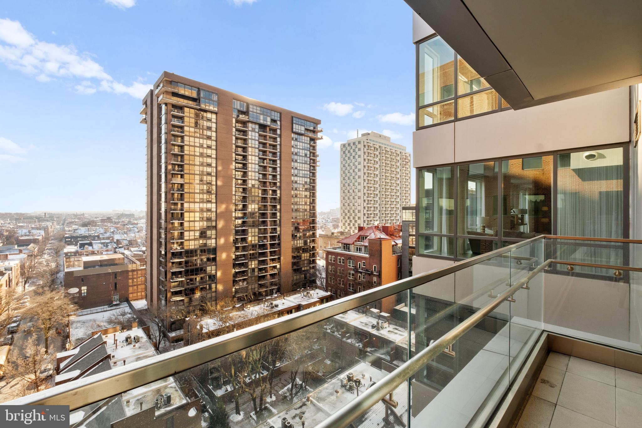 500 Walnut Street, Unit 1001 Philadelphia, PA 19106 - Photo 34 of 60 a view of balcony with city view