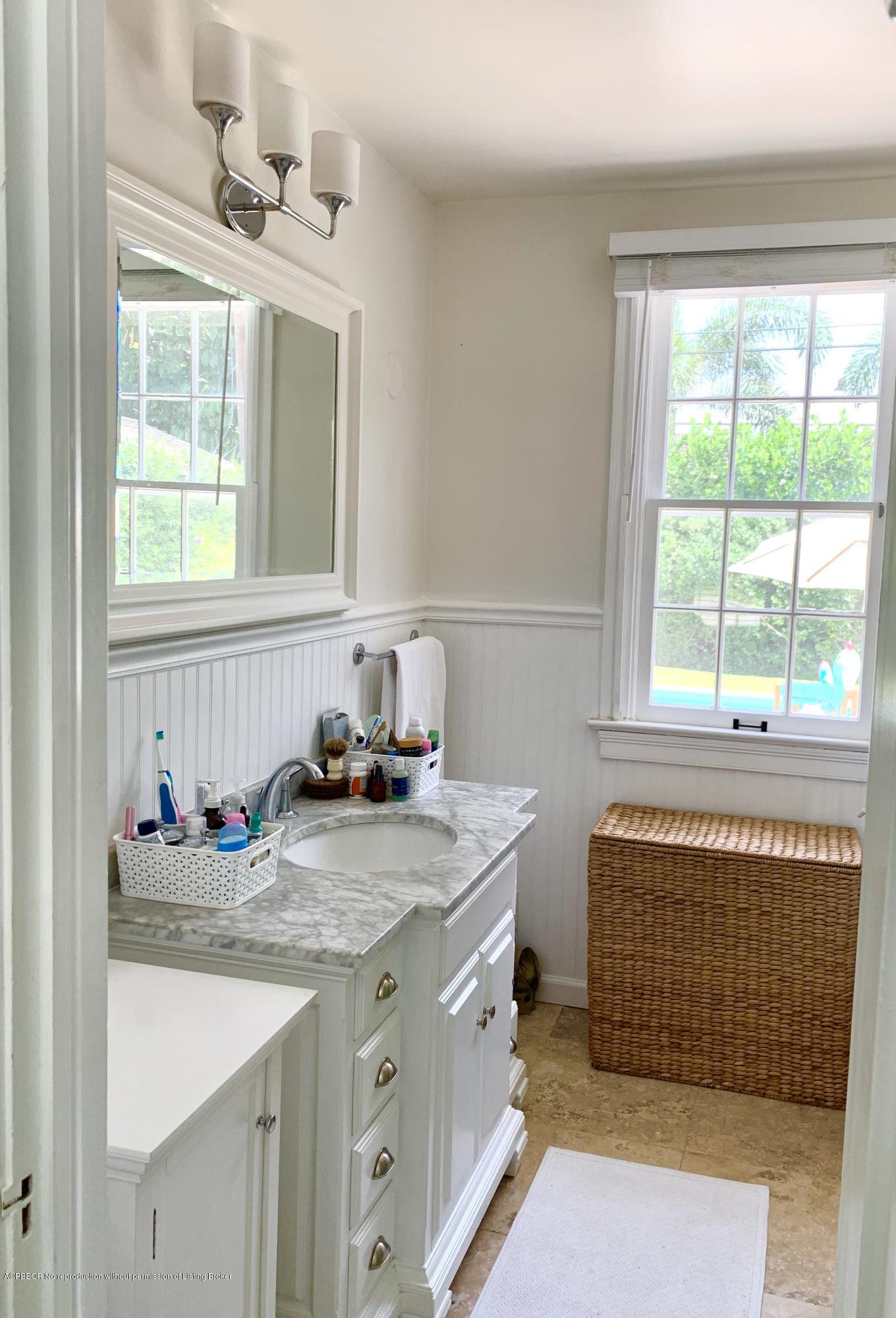 223 Colonial Lane Palm Beach, FL 33480 - Photo 6 of 23 TWHC Master Bath