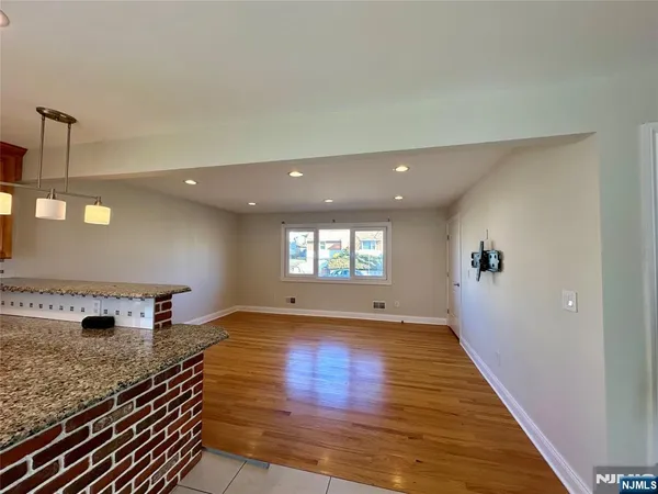 $3,000 | 129 Scoles Avenue, Unit 1, Clifton, NJ 07012