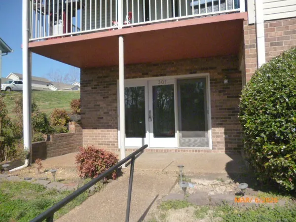 $214,900 | 307 West Village Lane, Dickson, TN 37055