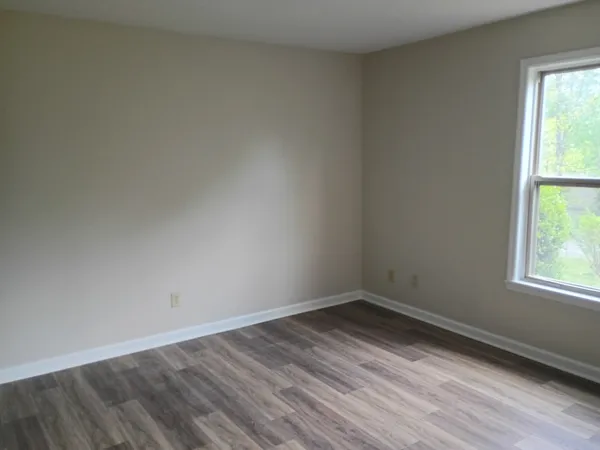 $214,900 | 307 West Village Lane, Dickson, TN 37055