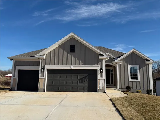 $579,900 | 1059 Fir Lane, Liberty, MO 64068
