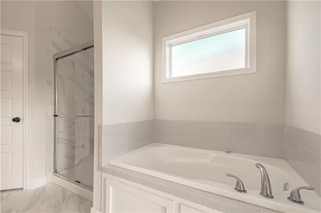 $579,900 | 1059 Fir Lane, Liberty, MO 64068