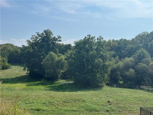 $579,900 | 1059 Fir Lane, Liberty, MO 64068