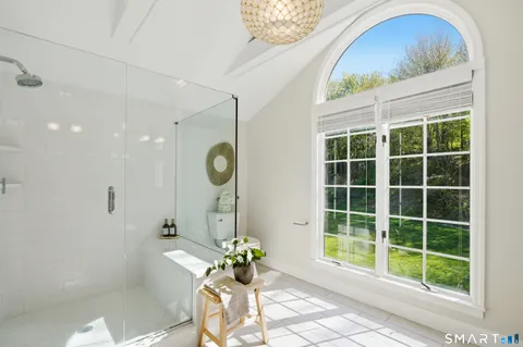 $1,250,000 | 107 Barclay Drive, Stamford, CT 06903