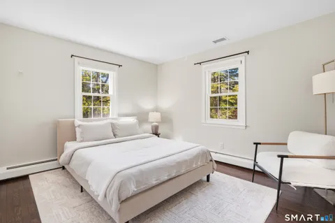 $1,250,000 | 107 Barclay Drive, Stamford, CT 06903