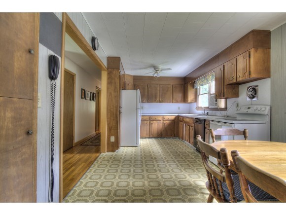 45 Prescott Heights Road Hooksett, NH 03106 - Photo 11 of 24