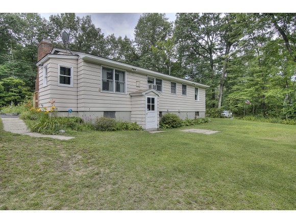 45 Prescott Heights Road Hooksett, NH 03106 - Photo 5 of 24
