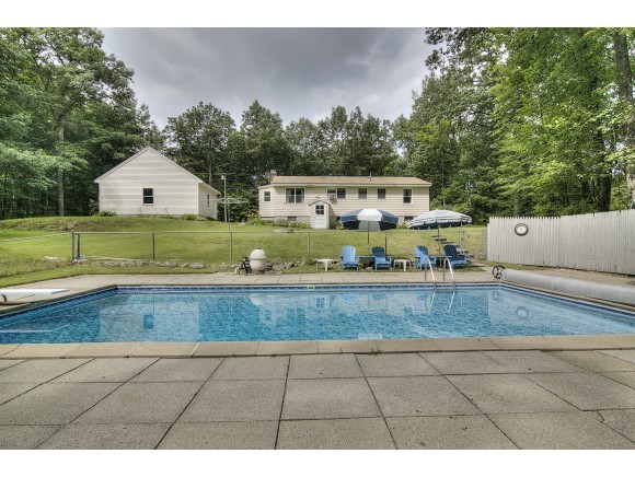 45 Prescott Heights Road Hooksett, NH 03106 - Photo 6 of 24