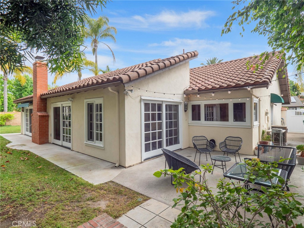 25902 Vía Del Sur Mission Viejo, CA 92691 - Photo 27 of 30 a front view of a house with garden
