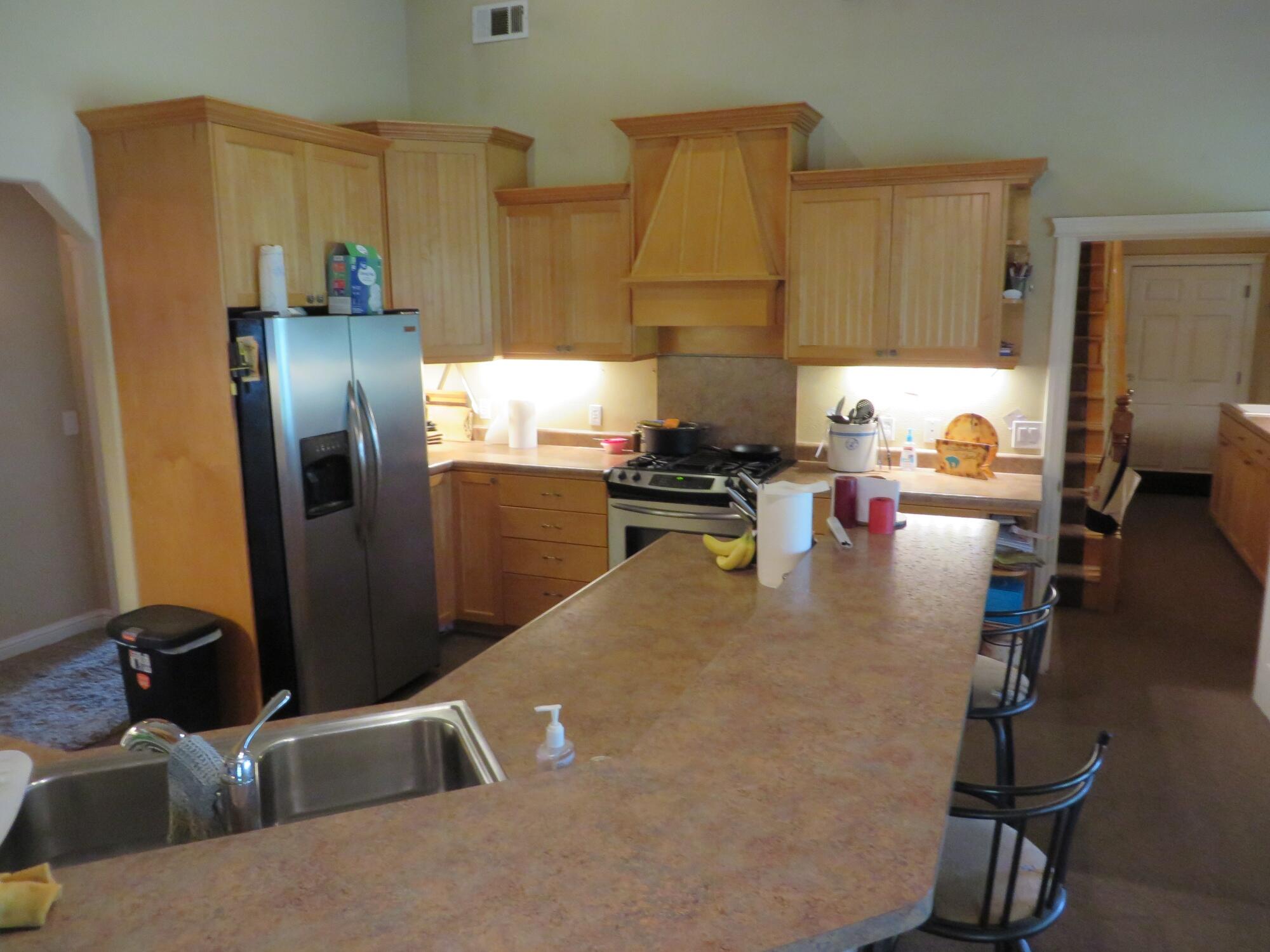 5710 Balls Ferry Road Anderson, CA 96007 - Photo 8 of 39 Kitchen