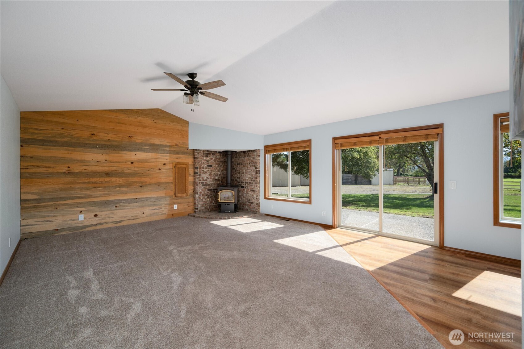 4355 Jones Road Sumas, WA 98295 - Photo 17 of 36