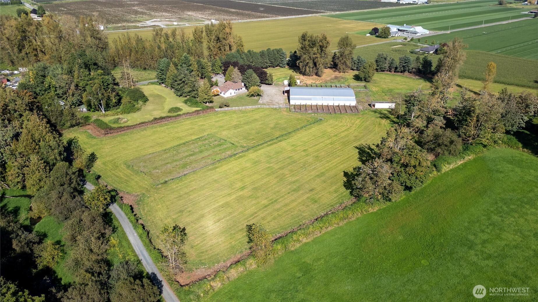 4355 Jones Road Sumas, WA 98295 - Photo 2 of 36