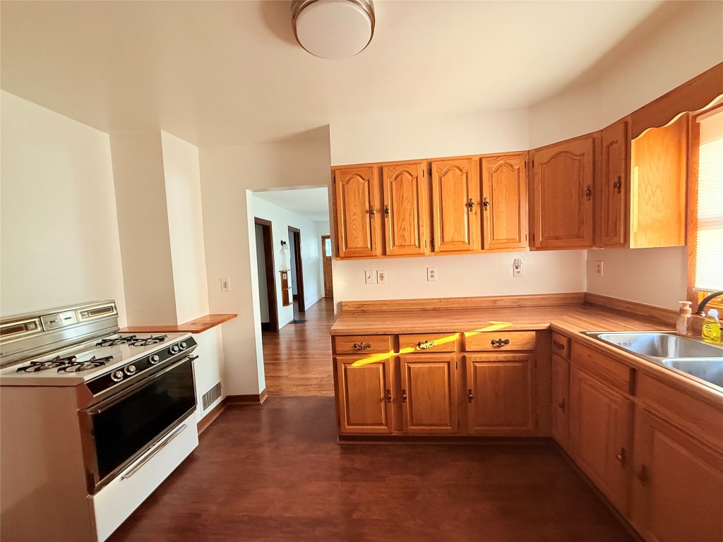 103 Elwell Avenue Binghamton, NY 13901 - Photo 9 of 22