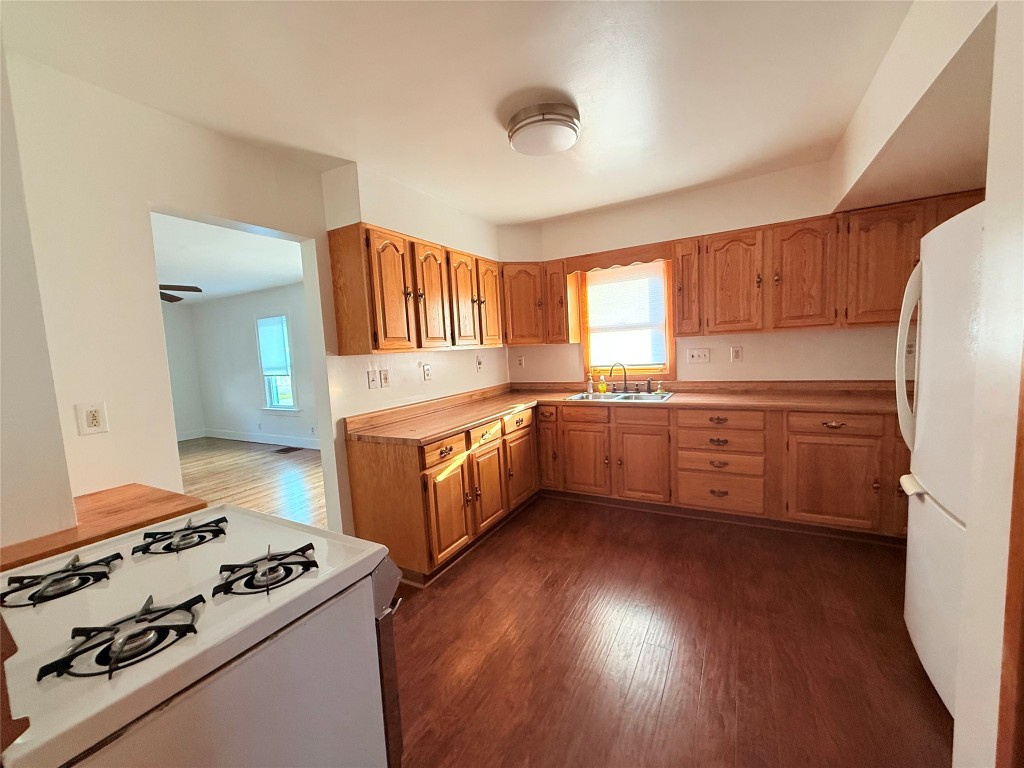 103 Elwell Avenue Binghamton, NY 13901 - Photo 10 of 22