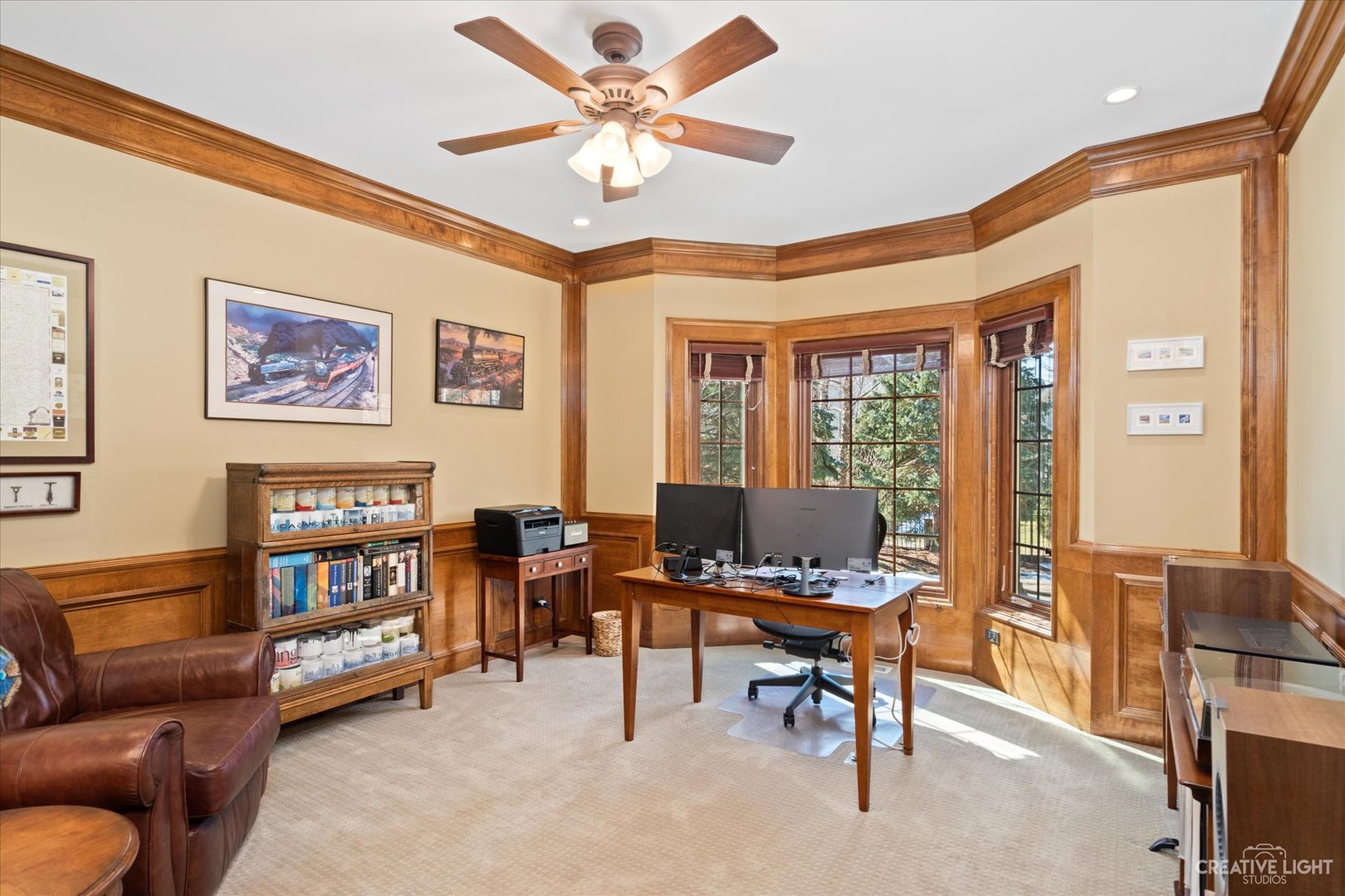 3519 Vanilla Grass Drive Naperville, IL 60564 - Photo 13 of 48 a view of a livingroom with workspace and a couch