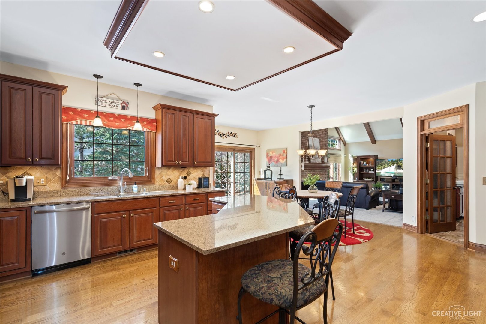 3519 Vanilla Grass Drive Naperville, IL 60564 - Photo 5 of 48 a kitchen with lots of counter and chairs