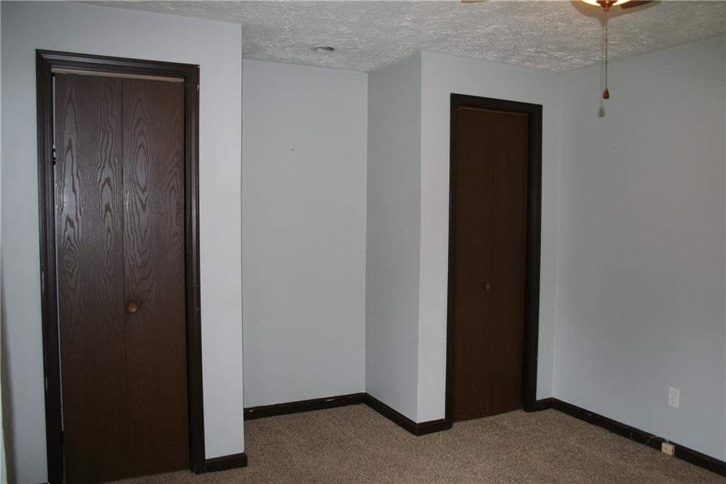 525 Riverside Circle Columbus, IN 47203 - Photo 11 of 22 Gallery Image 11