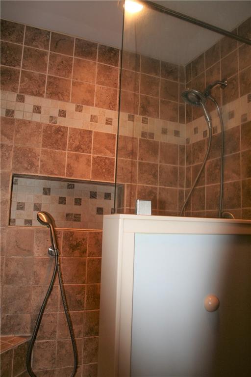525 Riverside Circle Columbus, IN 47203 - Photo 13 of 22 Gallery Image 13
