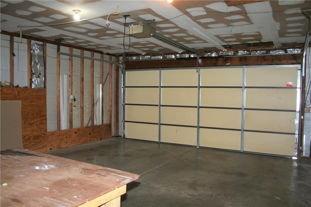 525 Riverside Circle Columbus, IN 47203 - Photo 18 of 22 Gallery Image 18