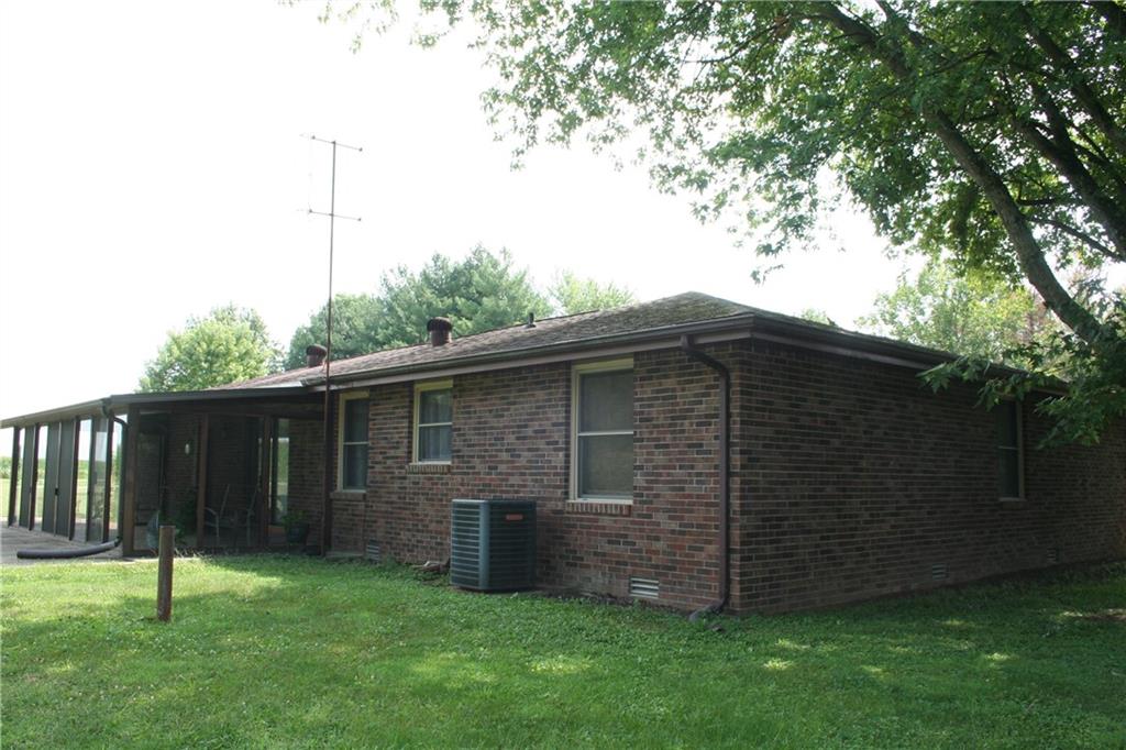 525 Riverside Circle Columbus, IN 47203 - Photo 21 of 22 Gallery Image 21