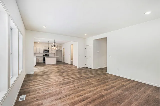 $449,900 | 1309 Grosvenor Drive, Greenville, MI 48838