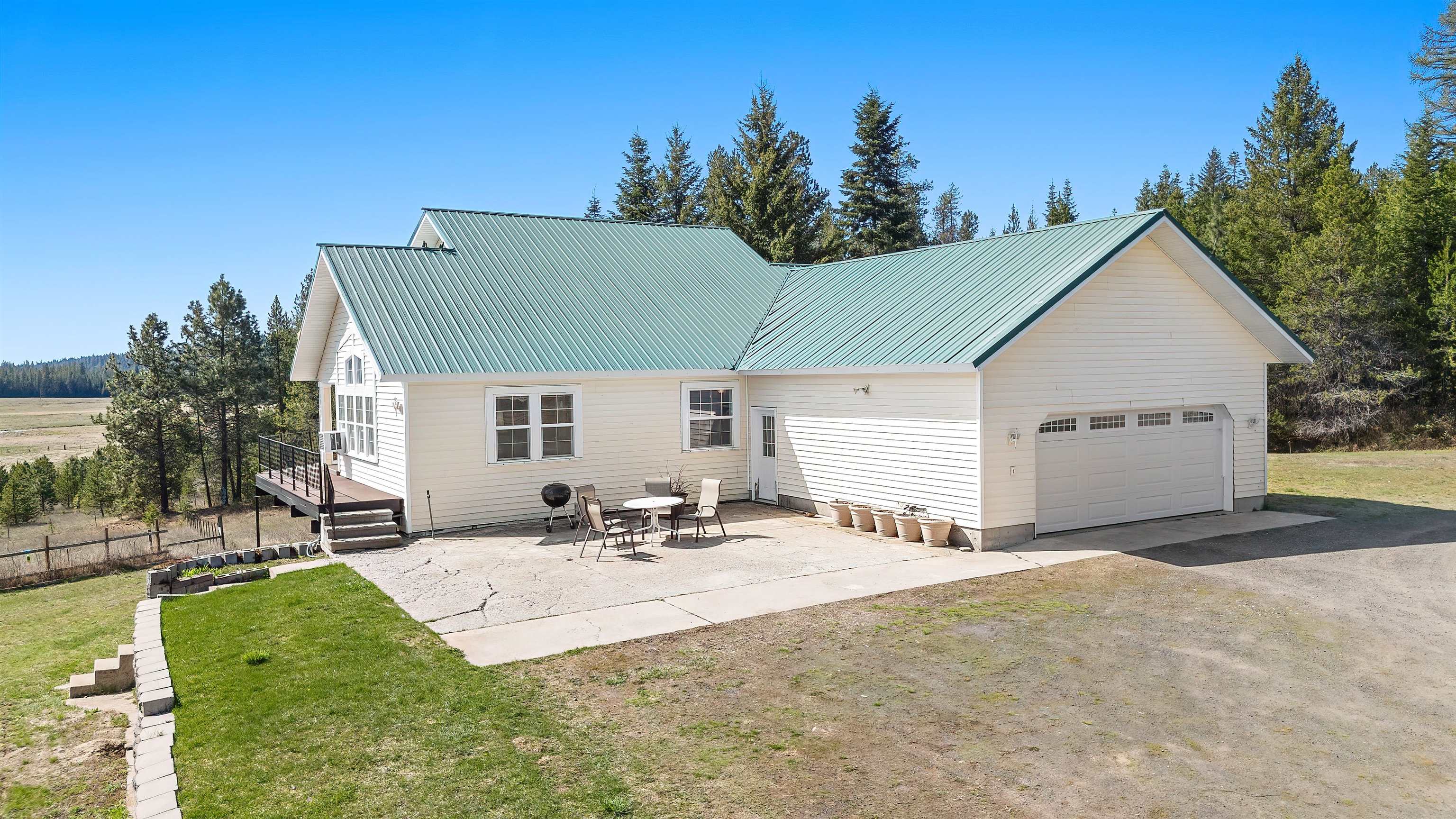 272 Jermain Road Newport, WA 99156 - Photo 4 of 50