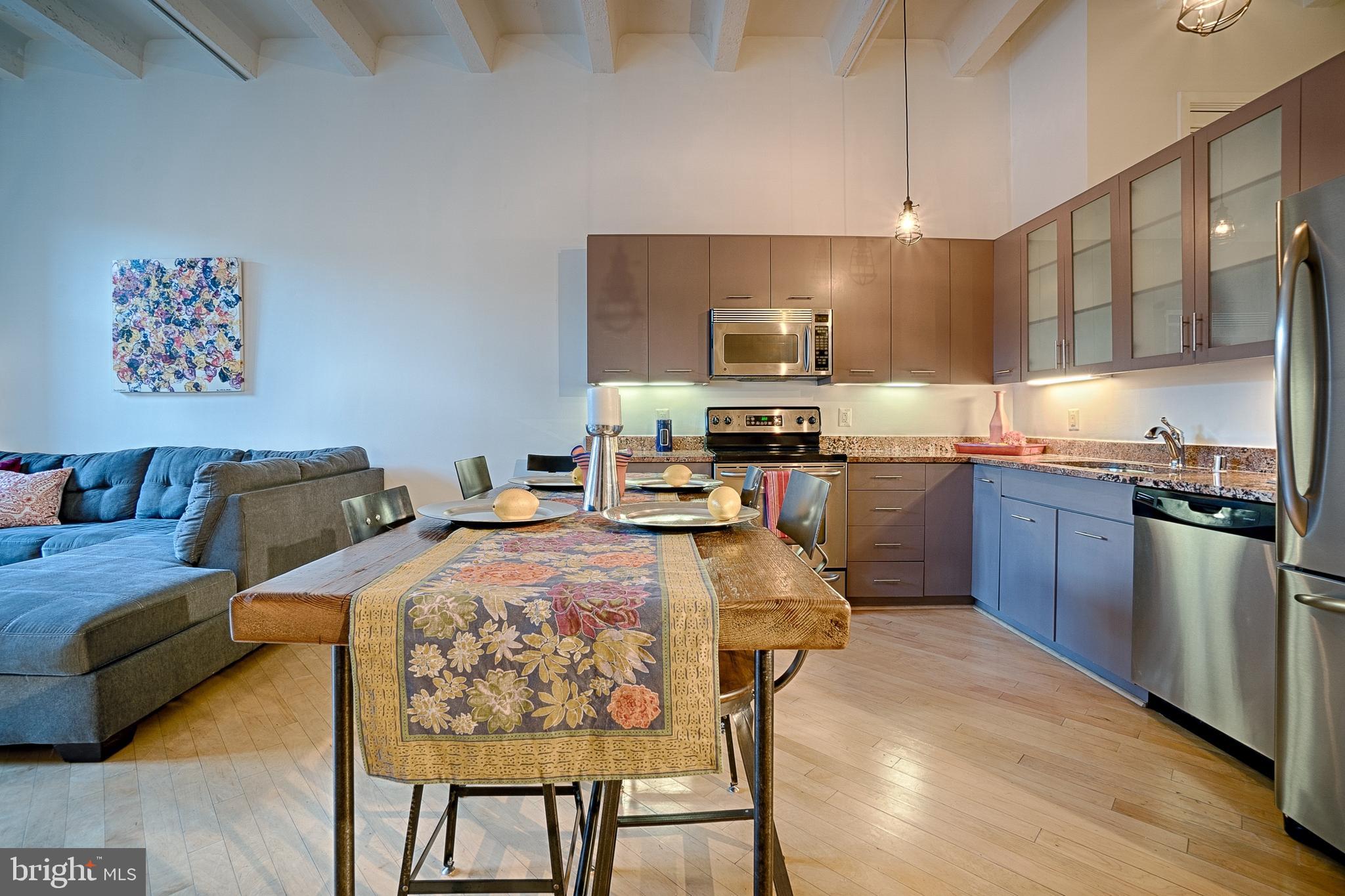 1701 Kalorama Road Northwest, Unit 201 Washington, DC 20009 - Photo 12 of 31 Kitchen & Dining Area