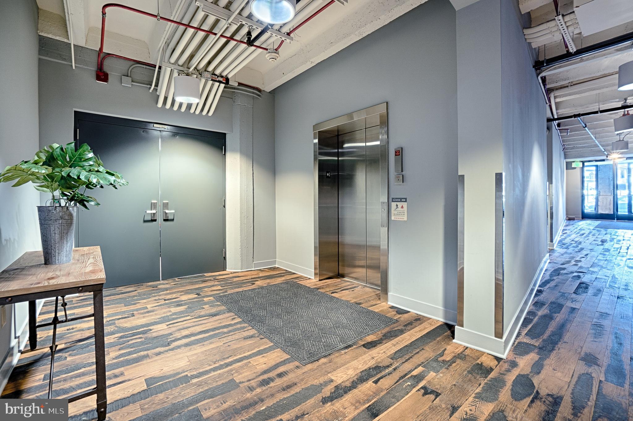 1701 Kalorama Road Northwest, Unit 201 Washington, DC 20009 - Photo 4 of 31 Elevator